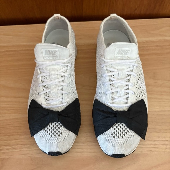 NIKE x COMME DES GARCONS sz 7 Flyknit White Racer 2017 Black Bow 526628 - Picture 2 of 14